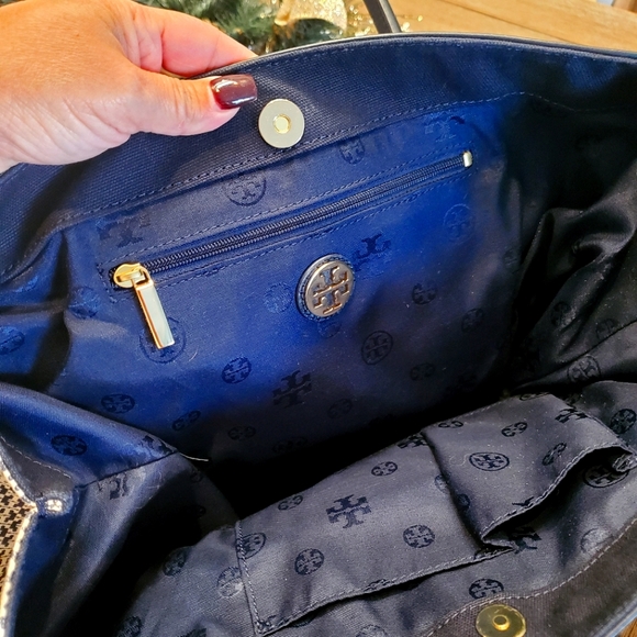 Tory Burch Bag - Picture 5 of 12